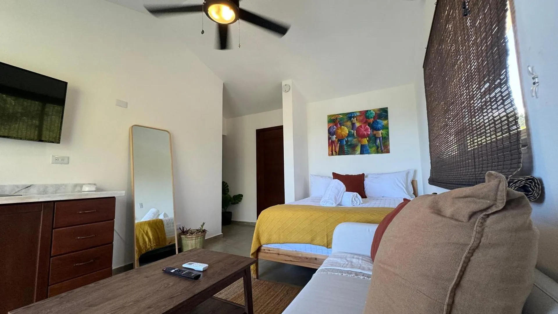 Catalina, Cabrera Oceanview Multi 2 Bd 2 Bath Condo Units With Balcony And Pool